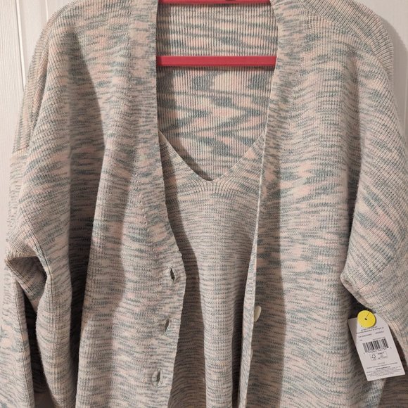 NWT Cardigan and tank ensemble Size US XXL - Picture 3 of 3